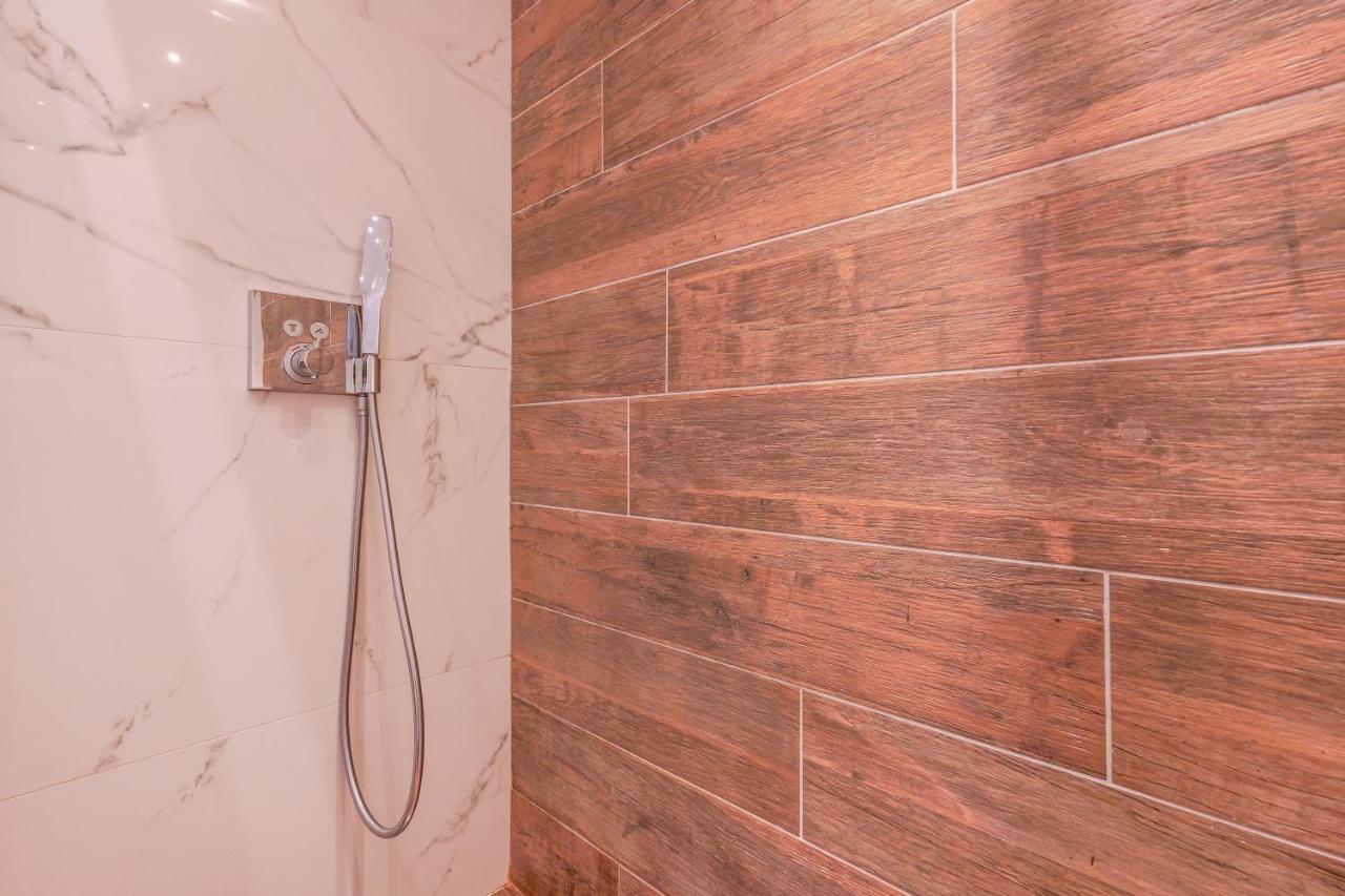 Attico Di Via D'Azeglio Bed & Breakfast Bologna Ngoại thất bức ảnh