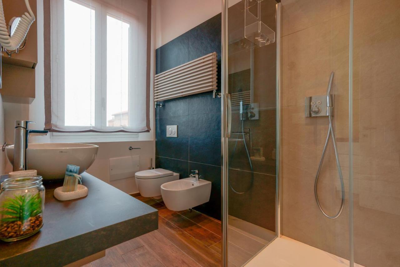 Attico Di Via D'Azeglio Bed & Breakfast Bologna Ngoại thất bức ảnh