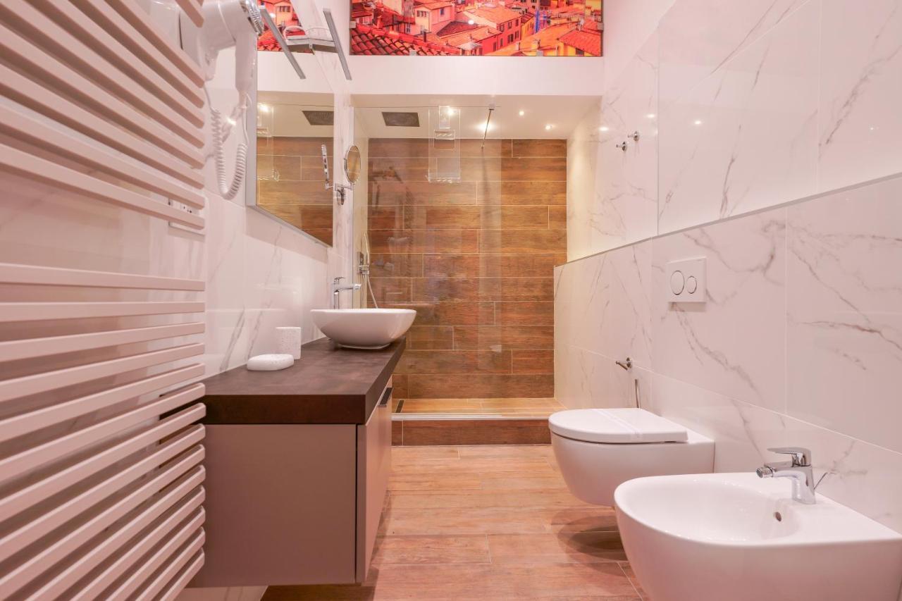 Attico Di Via D'Azeglio Bed & Breakfast Bologna Ngoại thất bức ảnh