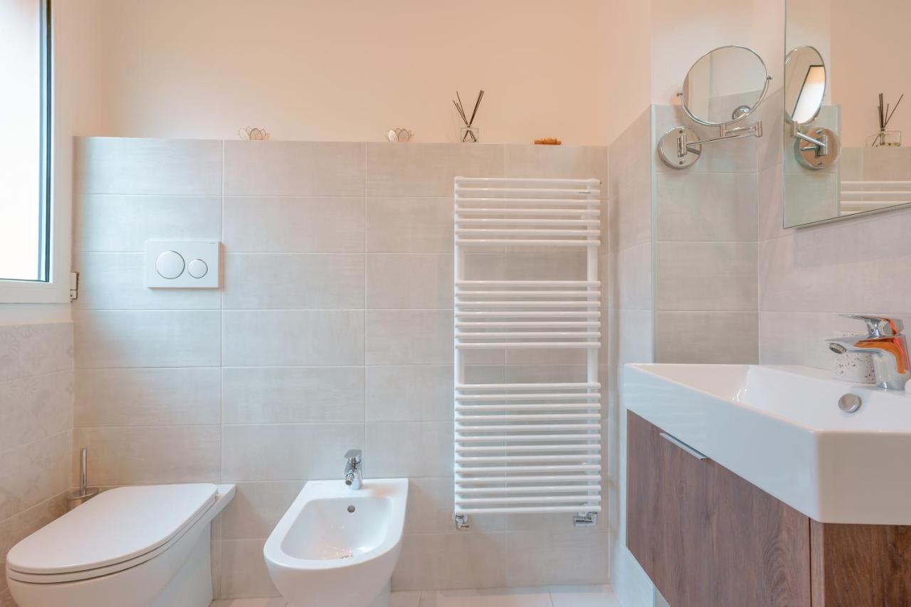 Attico Di Via D'Azeglio Bed & Breakfast Bologna Ngoại thất bức ảnh