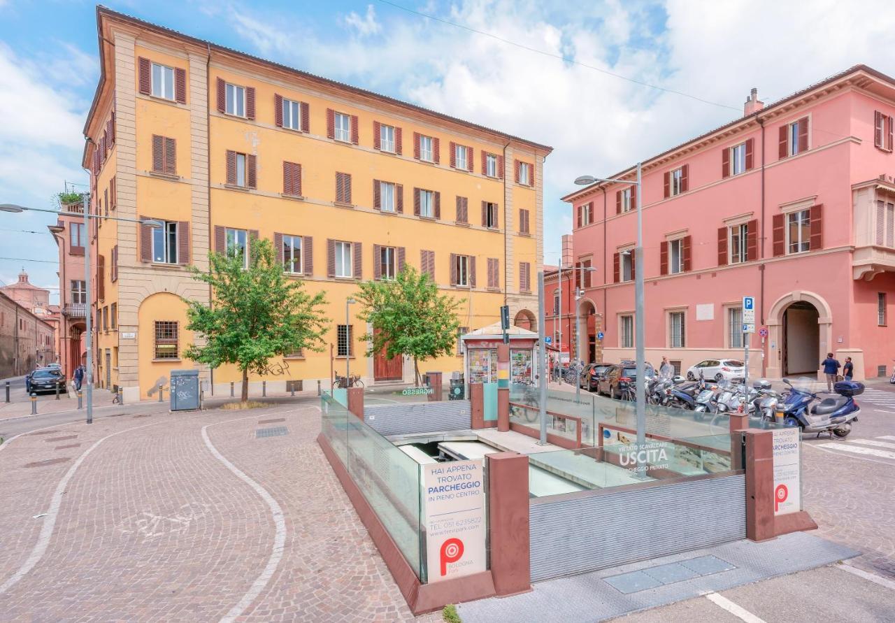 Attico Di Via D'Azeglio Bed & Breakfast Bologna Ngoại thất bức ảnh