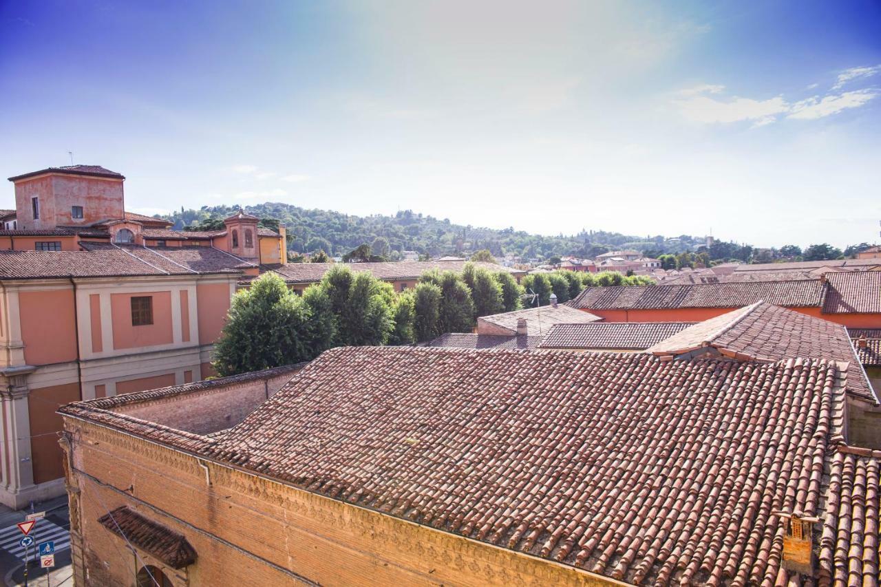 Attico Di Via D'Azeglio Bed & Breakfast Bologna Ngoại thất bức ảnh